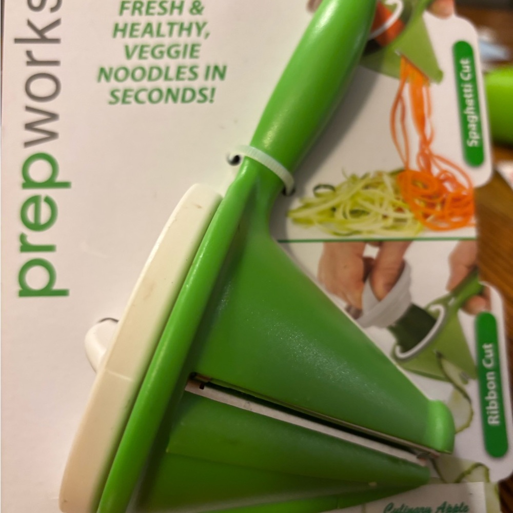 Progressive veggie spiralizer new